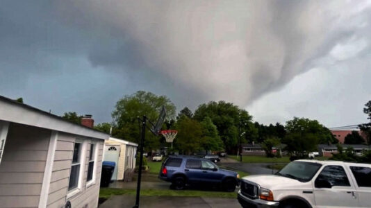 As many as 100 homes damaged by tornado in Virginia Beach, officials say