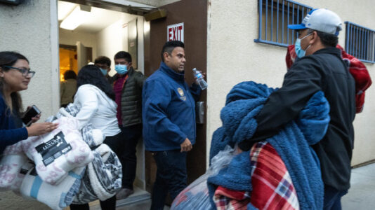 Texas Gov. Greg Abbott buses group of migrants to Los Angeles