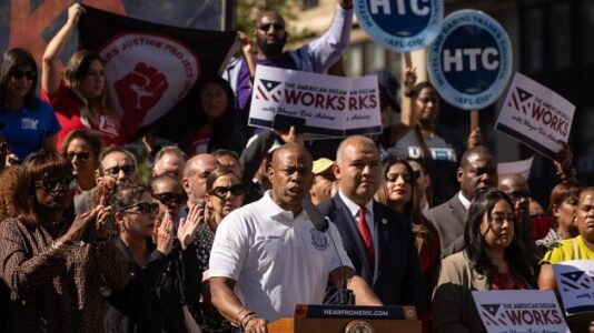 NYC Mayor Eric Adams pushes feds to help migrants get work permits