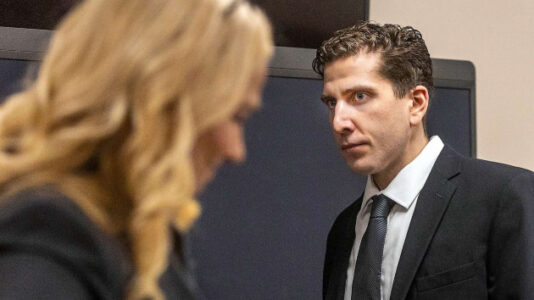 Idaho college killings prosecutor challenges defense’s grand jury claims