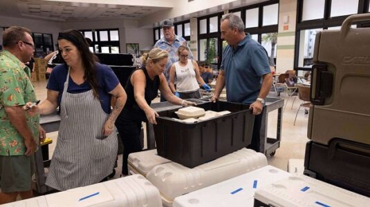 Chefs prepare meals for Maui fire victims, ask other islands to send frozen food