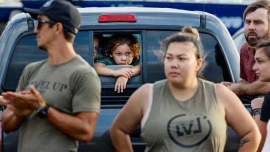 Where do Maui evacuees go after losing homes in the Hawaii wildfires?