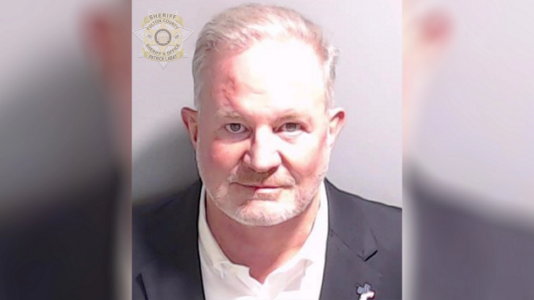 Trump co-defendant takes plea deal, agrees to testify in Georgia election case