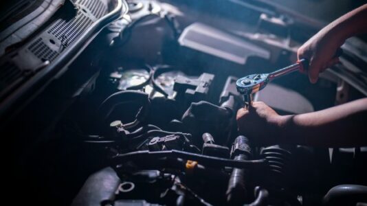 ‘Stressful’: Striking autoworkers living on $500 a week from UAW