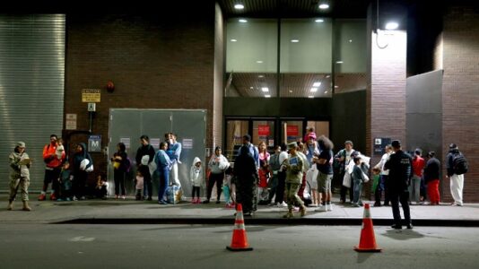 New York Gov. Hochul considering ‘unprecedented’ work authorization for migrants amid massive influx