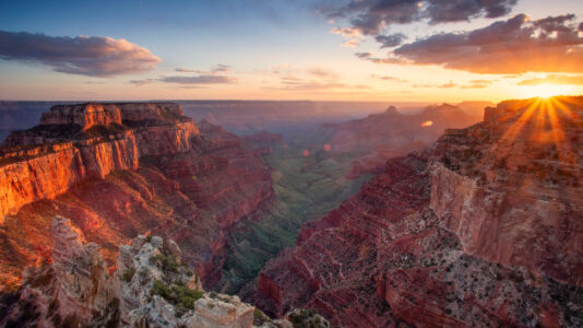 Grand Canyon hiker dies attempting to trek from south rim to north rim in single day