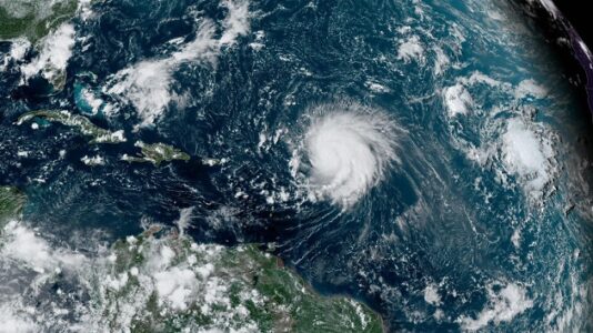 Climate change making Atlantic hurricanes twice as likely to strengthen from weak to major intensity in 24 hours
