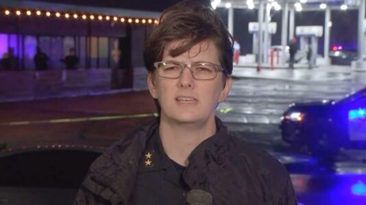 1 dead, 4 injured in shooting outside Houston club