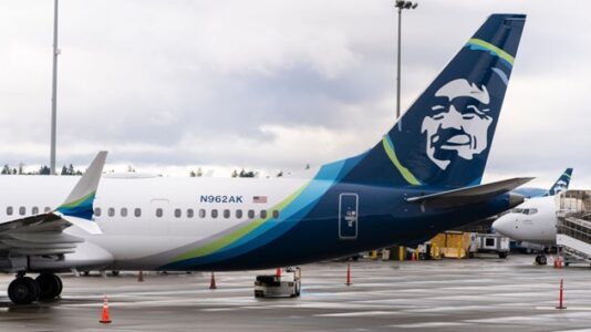 Investigators seek fallen Alaska Airlines door plug, ask for public’s help