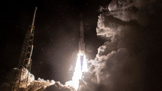 1st US commercial moon landing mission in jeopardy after ‘critical’ fuel leak