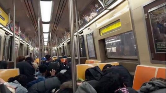Extended video reveals details in New York City subway shooting that left 1 critically hurt: Police