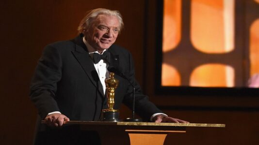 Donald Sutherland, veteran actor and father of Kiefer Sutherland, dead at 88