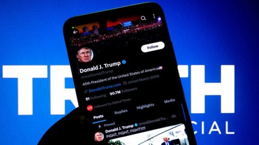 Facing a $2 billion decision, Trump says he will keep his Truth Social shares