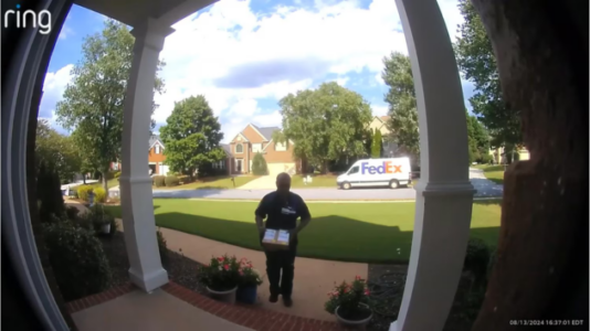 FedEx deliveries of AT&T iPhones targeted in nationwide theft ring