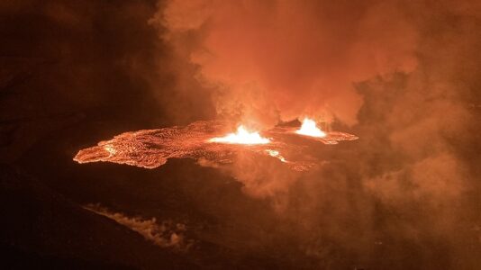 NPS urges caution amid Kilauea’s volcanic activity after ‘shocking scene’