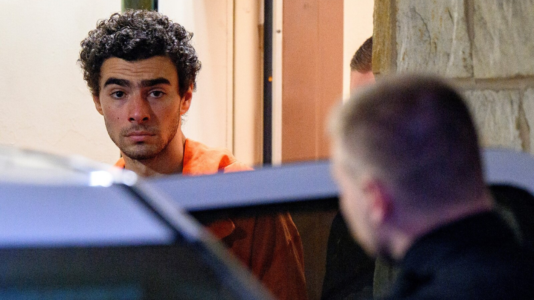 Defense fund established by supporters of suspected CEO killer Luigi Mangione tops $200K