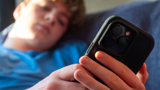 Chinese espionage campaign scooped up data on thousands of US mobile phone users, sources say