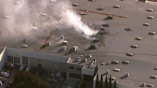 2 dead, 19 hurt after small plane crashes into furniture warehouse in Southern California