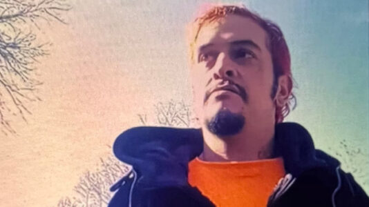 Prisoner at large after escaping from Texas hospital