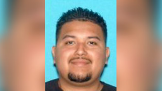 Man wanted for killing woman, kidnapping their 2 daughters may have fled to Mexico: Sheriff