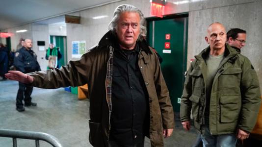 Steve Bannon pushes for more ‘aggressive’ defense in court