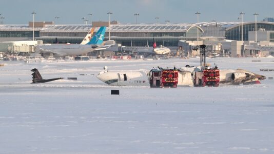 Dramatic video shows moment Delta plane flipped after landing in Toronto