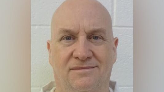 ‘Evil man’: Search continues for ex-police chief who escaped Arkansas prison