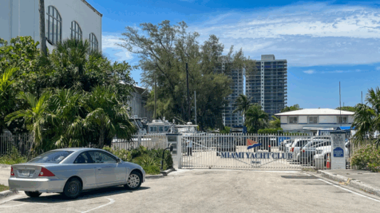 2 children dead after barge strikes sailboat from youth sailing program: Officials