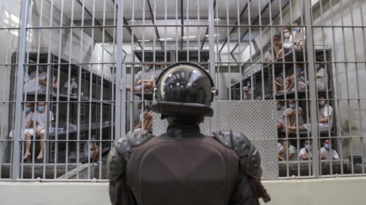 Appeals court blocks contempt proceedings against Trump administration over El Salvador deportations