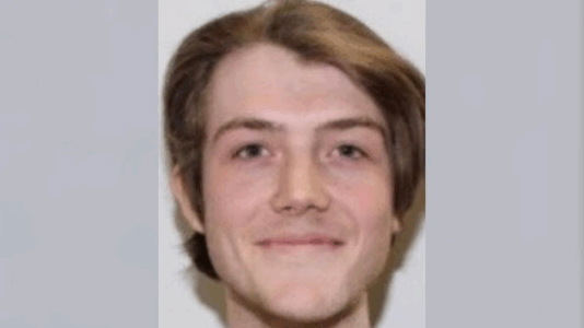 Multistate manhunt underway for armed, dangerous man who dragged Massachusetts state trooper with car: Police