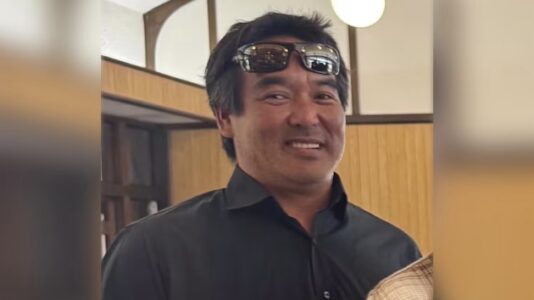 Authorities search for diver who went missing in waters off Hawaii coast