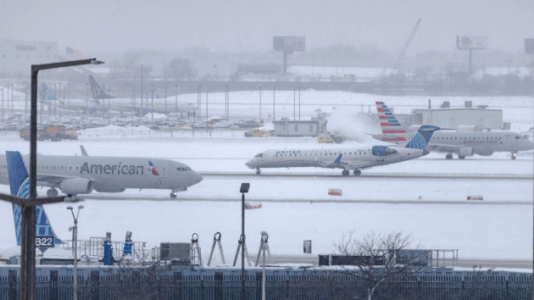 Hundreds of flights canceled as winter storm hits Midwest, Chicago’s O’Hare