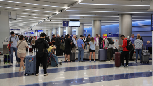 Holiday travel forecast: When to fly, drive this Christmas and New Year’s