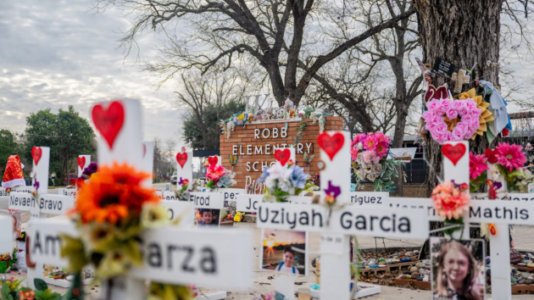 Uvalde jurors see graphic photos from classroom where students were killed