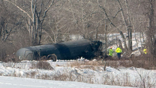 Freight train carrying flammable liquids derails in Connecticut, prompting shelter in place: Officials