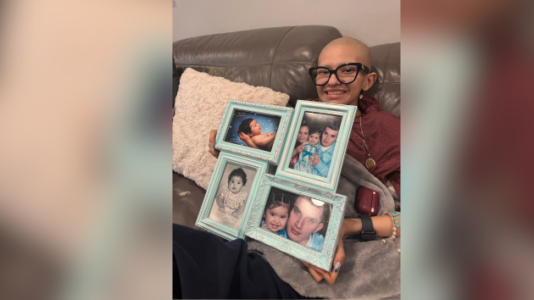 Teen who called for dad’s release from ICE custody dies of cancer