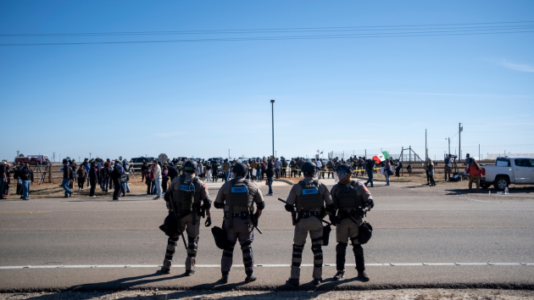 911 calls from ICE detention center underscore concerns about conditions, advocates say