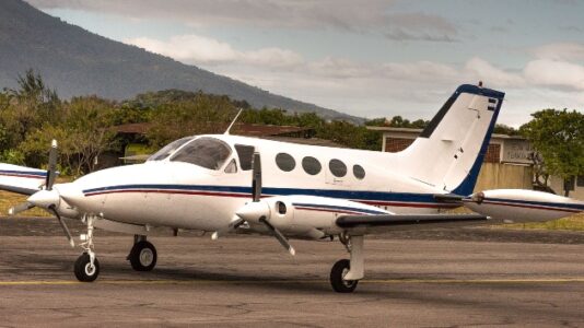 5 dead in small plane crash south of Austin, officials say
